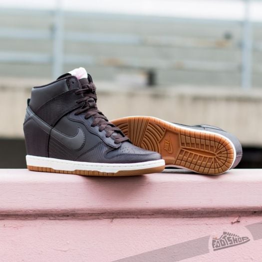 Women s shoes Nike Wmns Dunk Sky Hi Velvet Brown Footshop