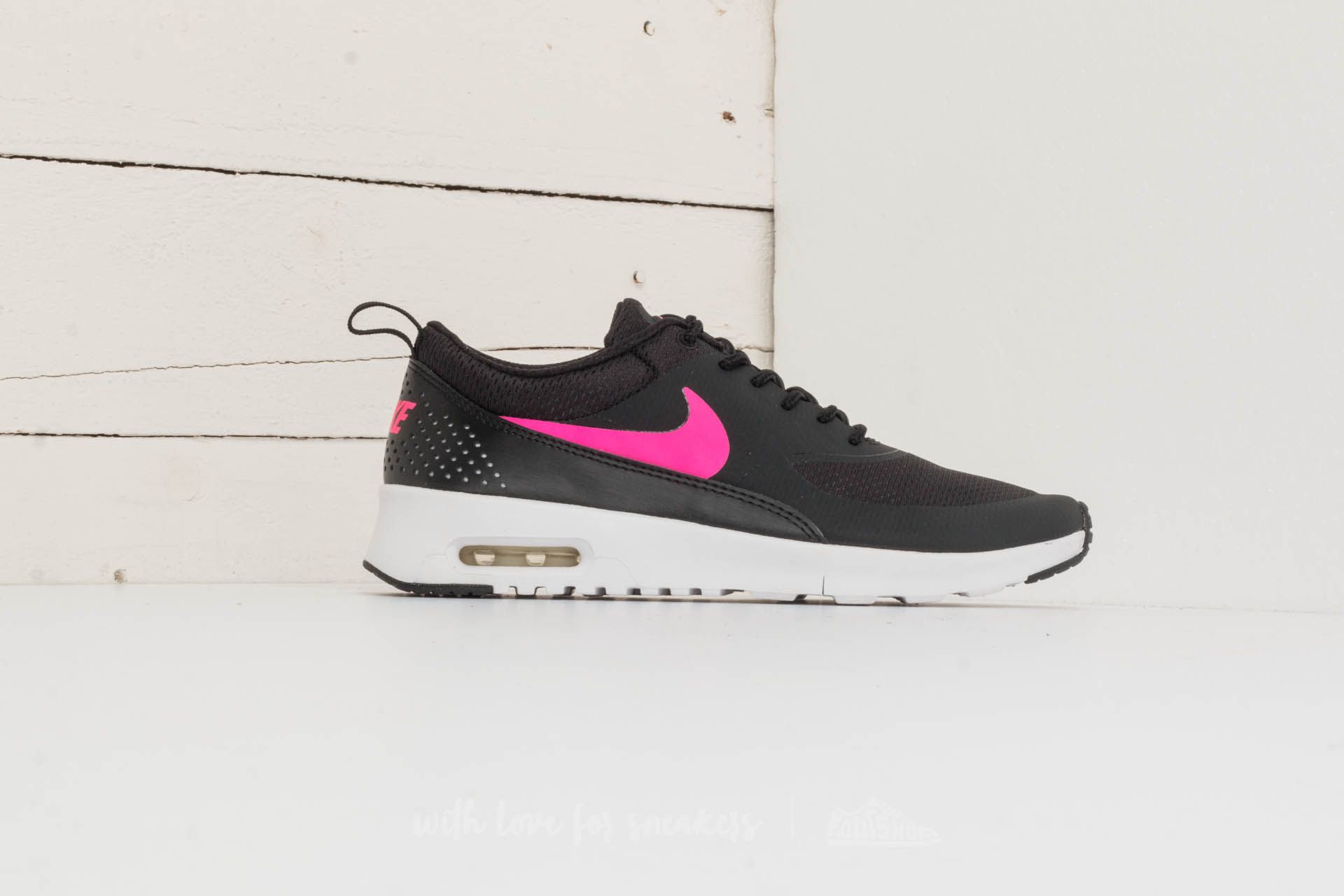 Women s shoes Nike Air Max Thea GS Black Hyper Pink White Footshop