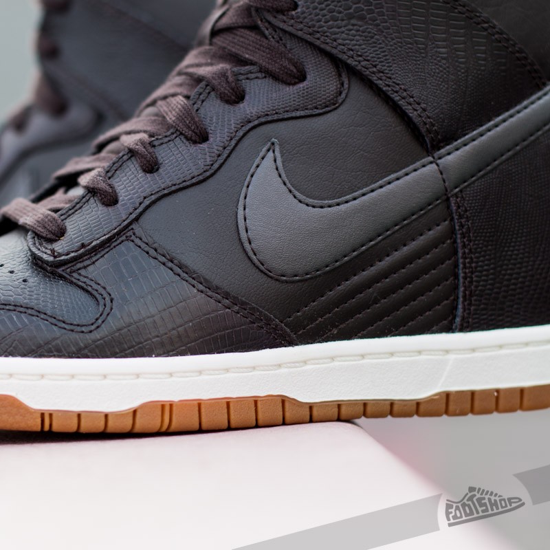 Scarpe donna Nike Wmns Dunk Sky Hi Velvet Brown