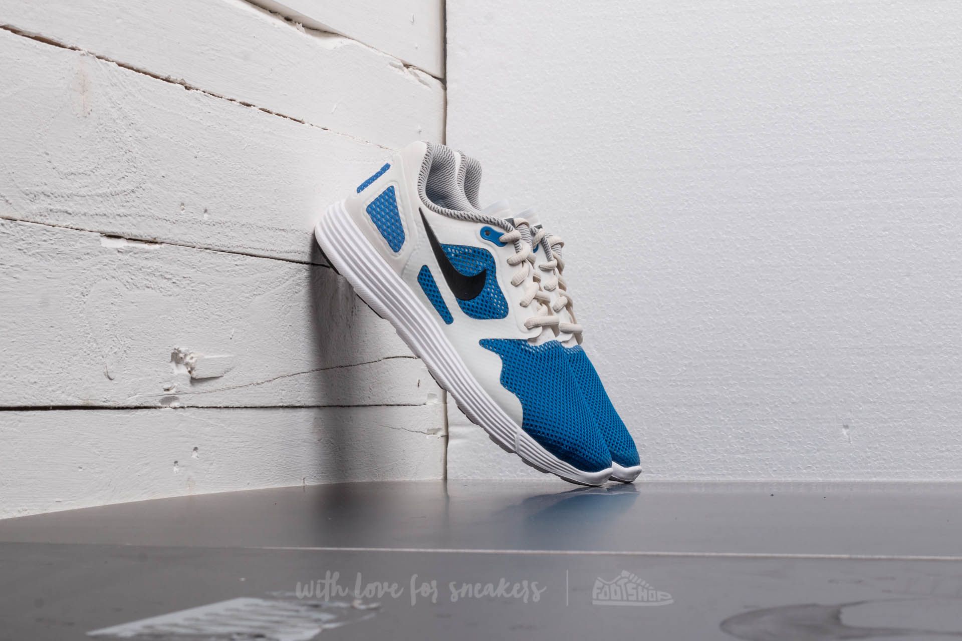 Buty męskie Nike Lunar Flow SE Phantom/ Black-Fontane Blue-Cool Grey