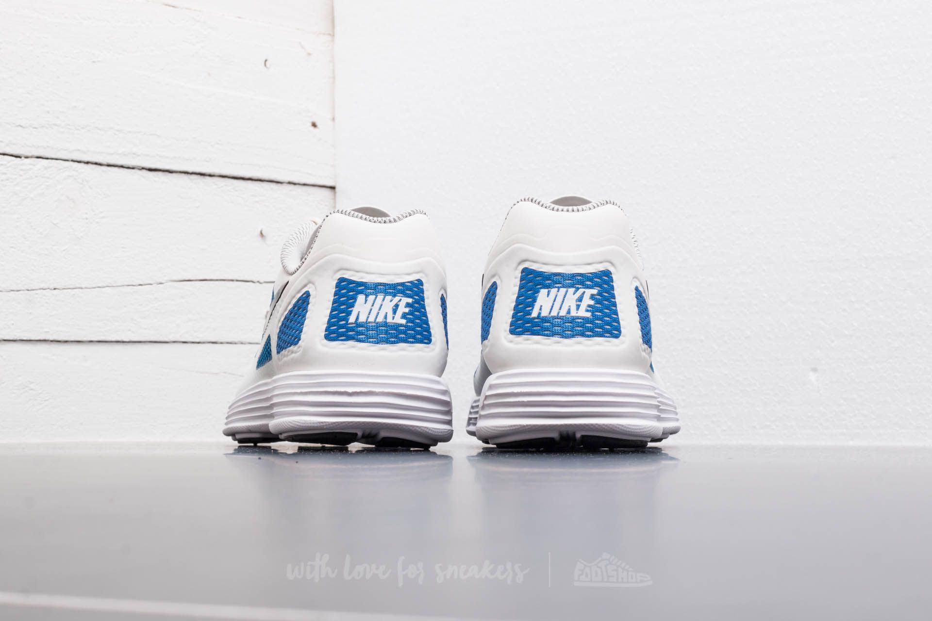 Buty męskie Nike Lunar Flow SE Phantom/ Black-Fontane Blue-Cool Grey