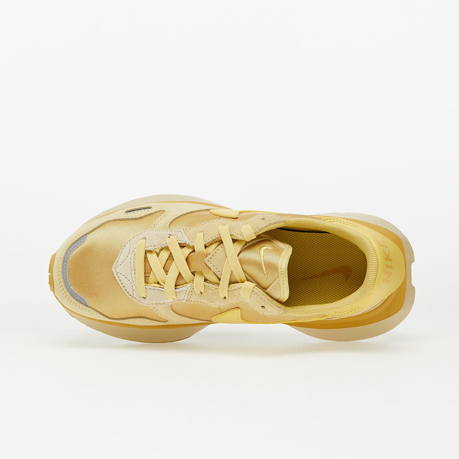 Naisten kengät Nike W Phoenix Waffle Wheat Gold/ Saturn Gold-Team Gold