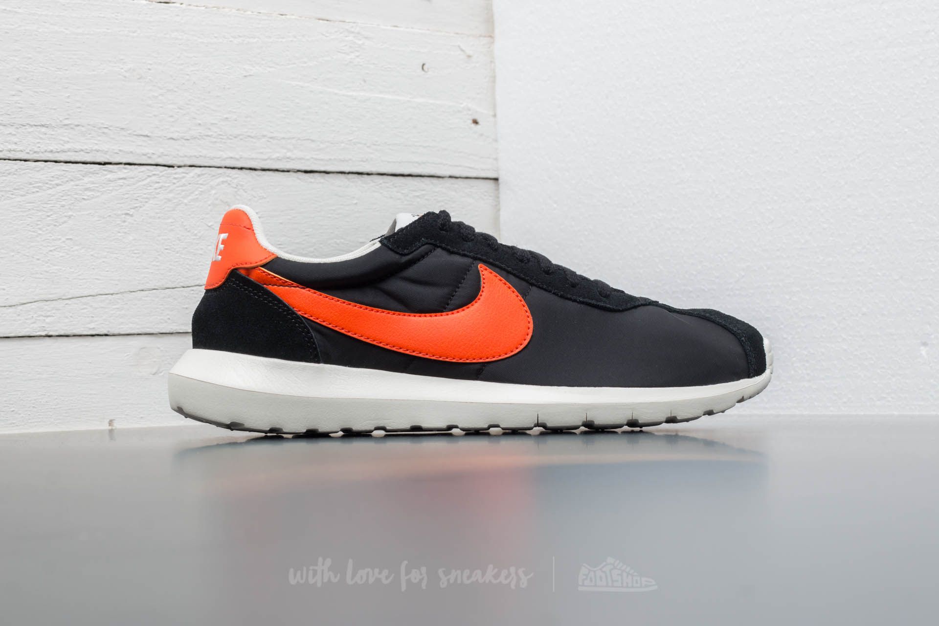 Pánské tenisky a boty Nike Roshe LD-1000 Black/ Team Orange Sail- Black 