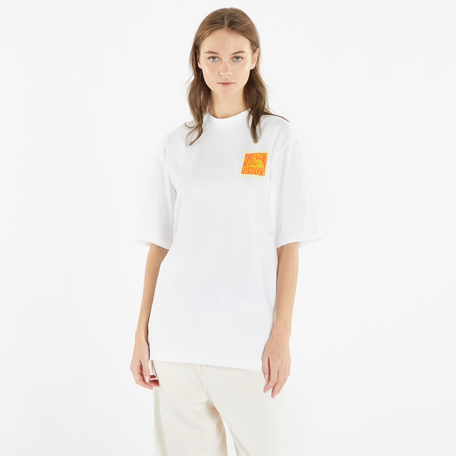 T-shirts The North Face Graphic Tee UNISEX TNF White