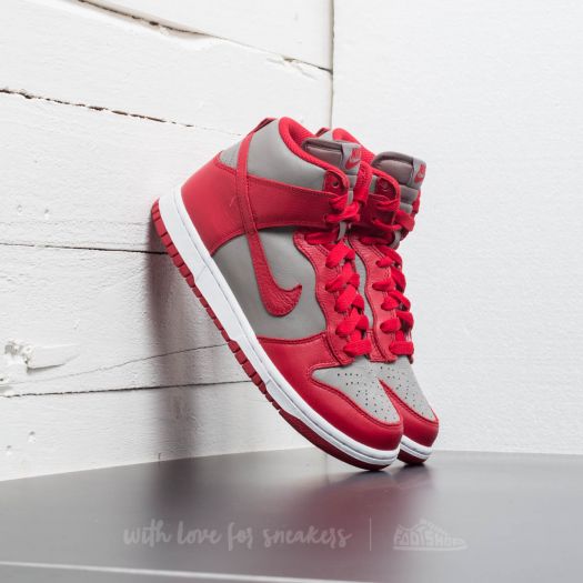 Women s shoes Nike Wmns Dunk Retro QS Soft Grey University Red