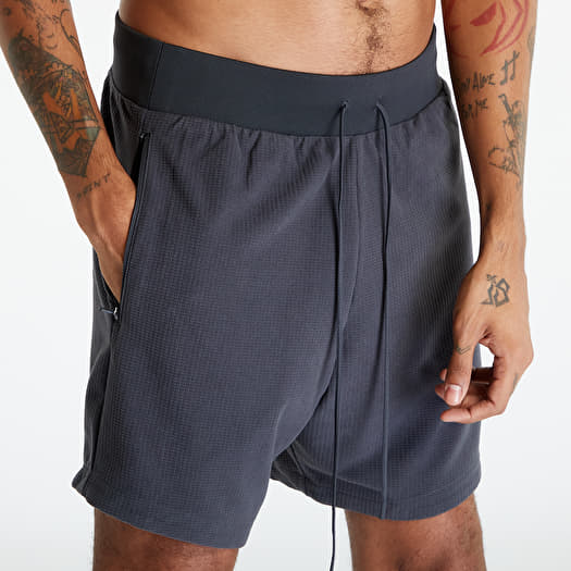Adidas best sale bermuda carbon