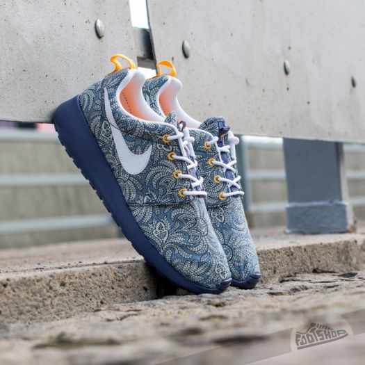 Chaussures et baskets femme Nike WMNS Rosherun LIB QS Blue Recall