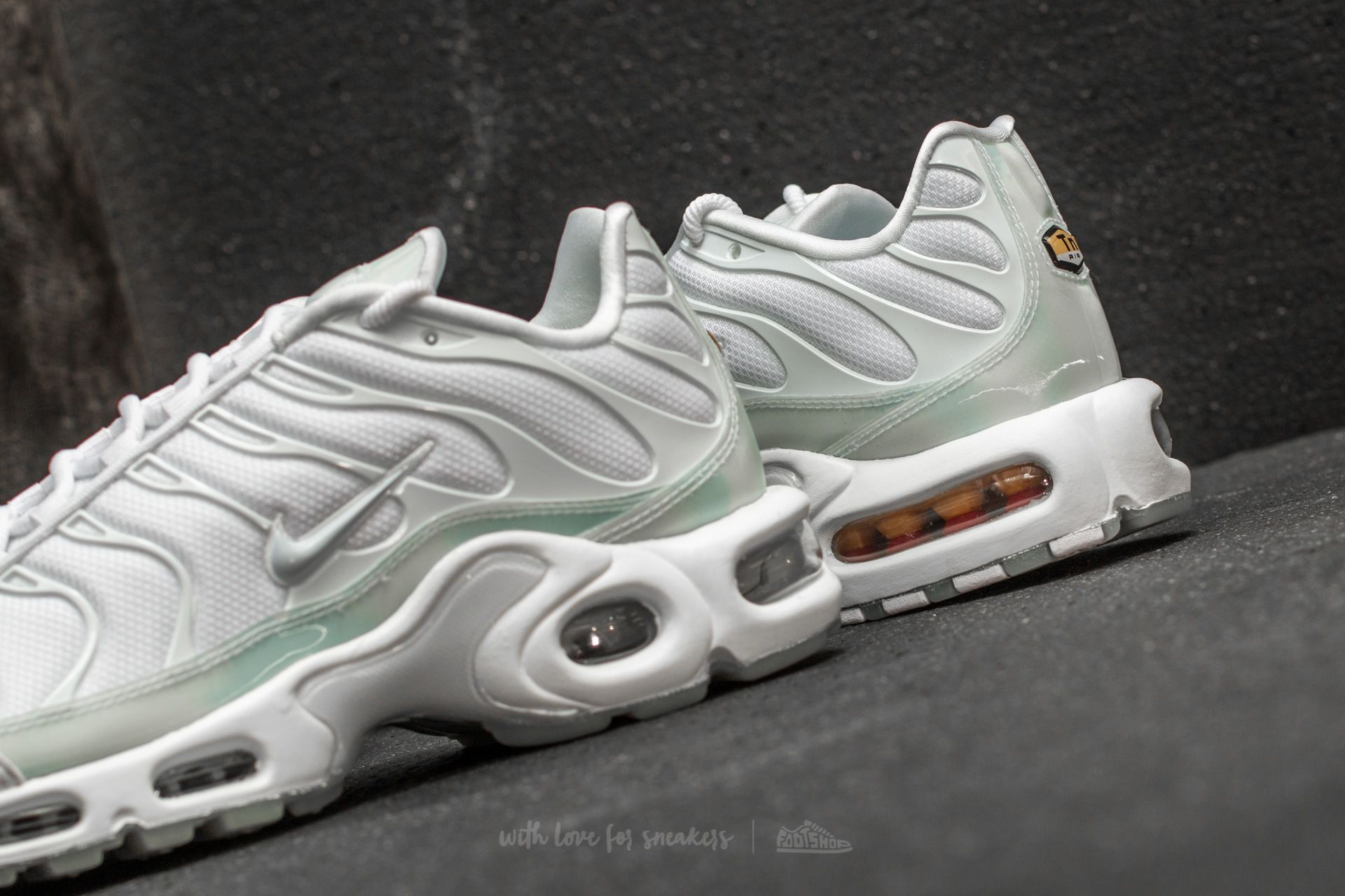 Women's shoes Nike WMNS Air Max Plus SE White/ Pure Platinum-Ice