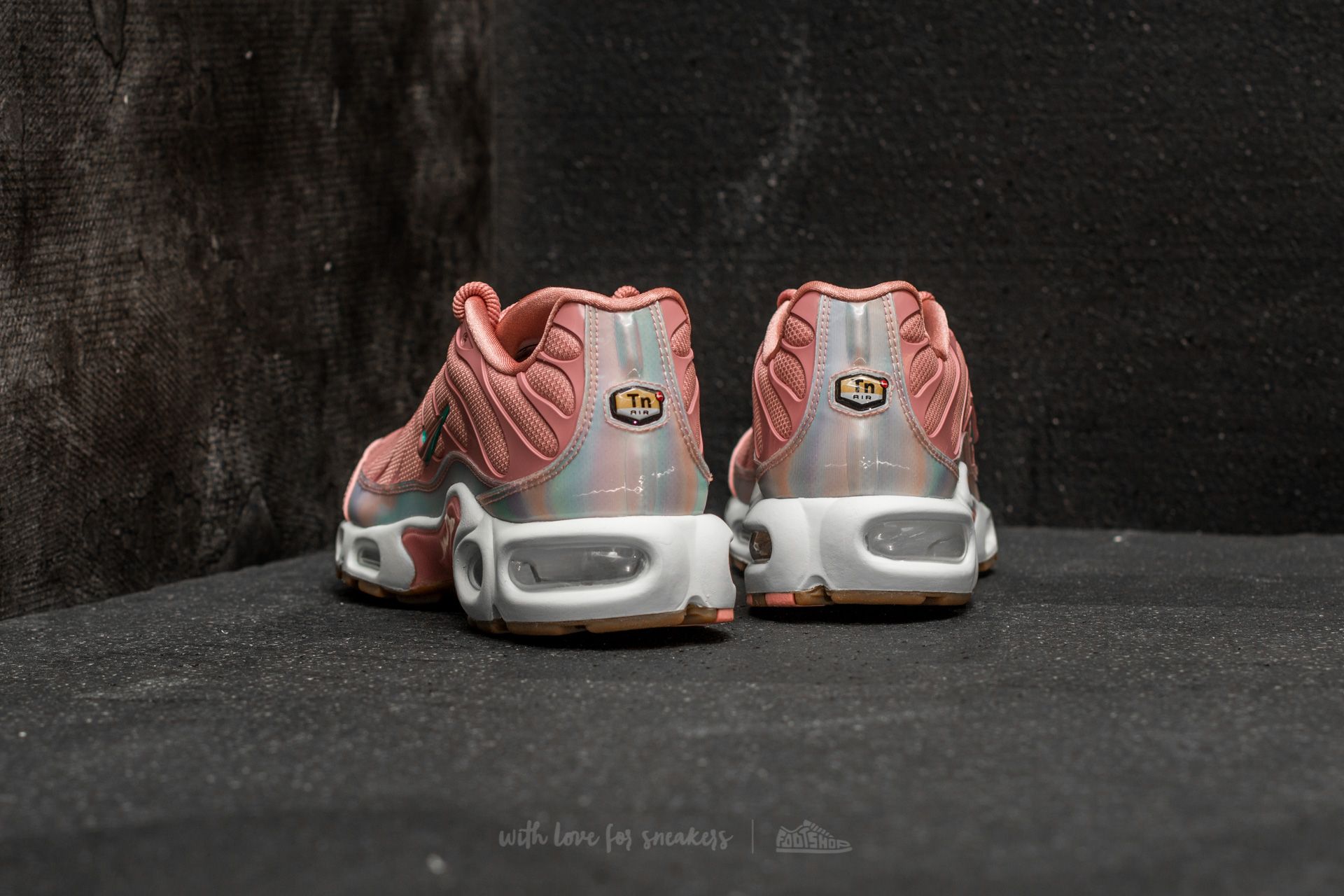 Air max plus hot sale se red stardust