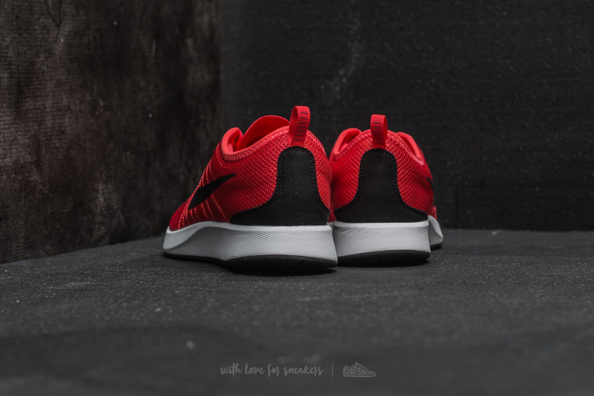 Nike dualtone racer red store