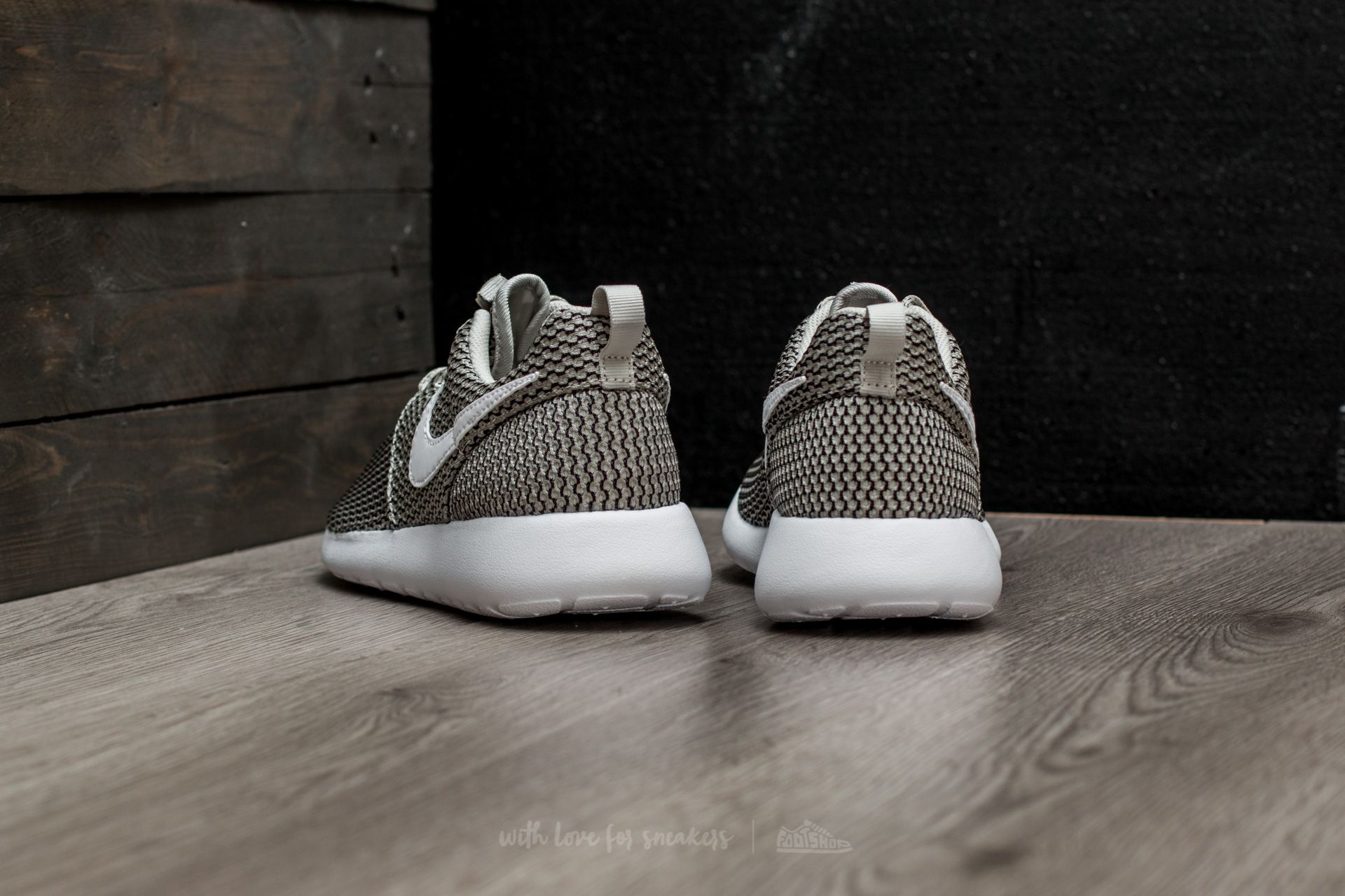 Zapatillas mujer Nike Roshe One (GS) Light Bone/ White-Cobblestone