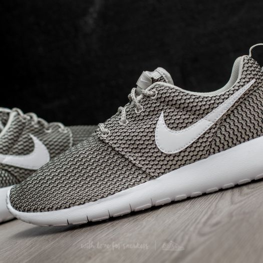 Nike roshe sales one light grey