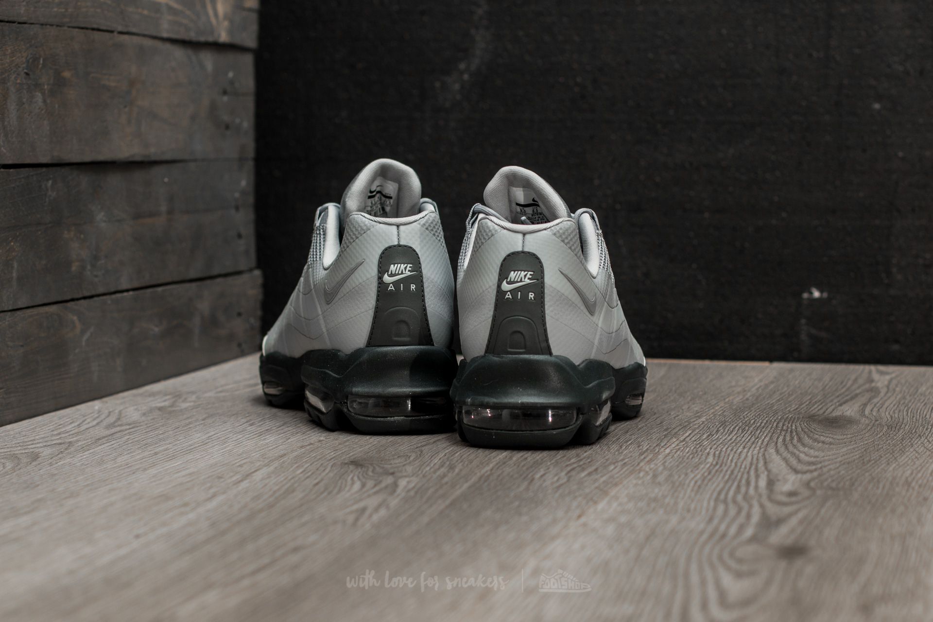 Men s shoes Nike Air Max 95 Ultra Essential Wolf Grey Wolf Grey Anthracite Footshop