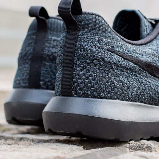 nike mens roshe run black