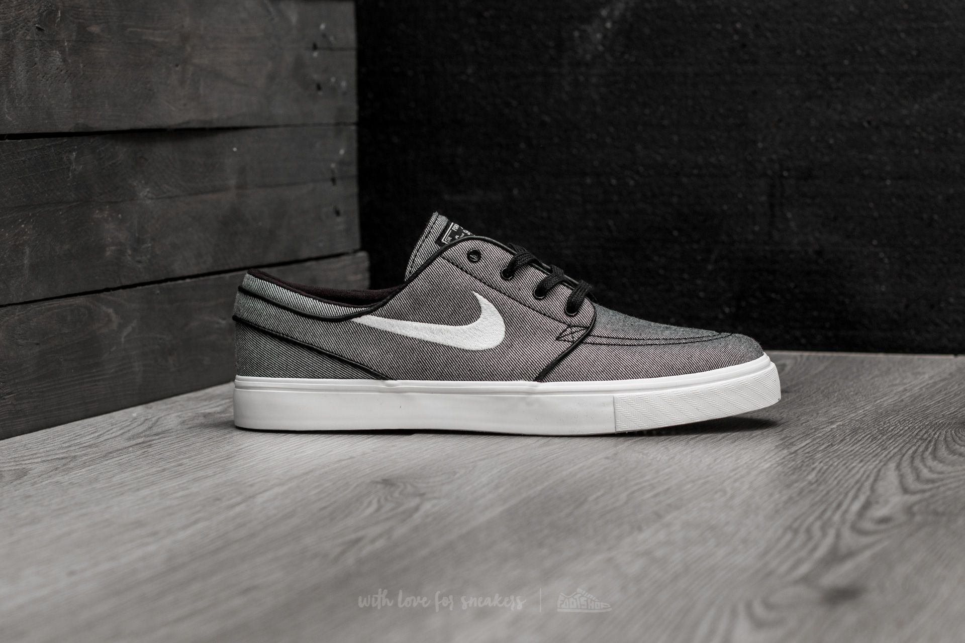 Men s shoes Nike Zoom Stefan Janoski CNVS Black Sail Footshop