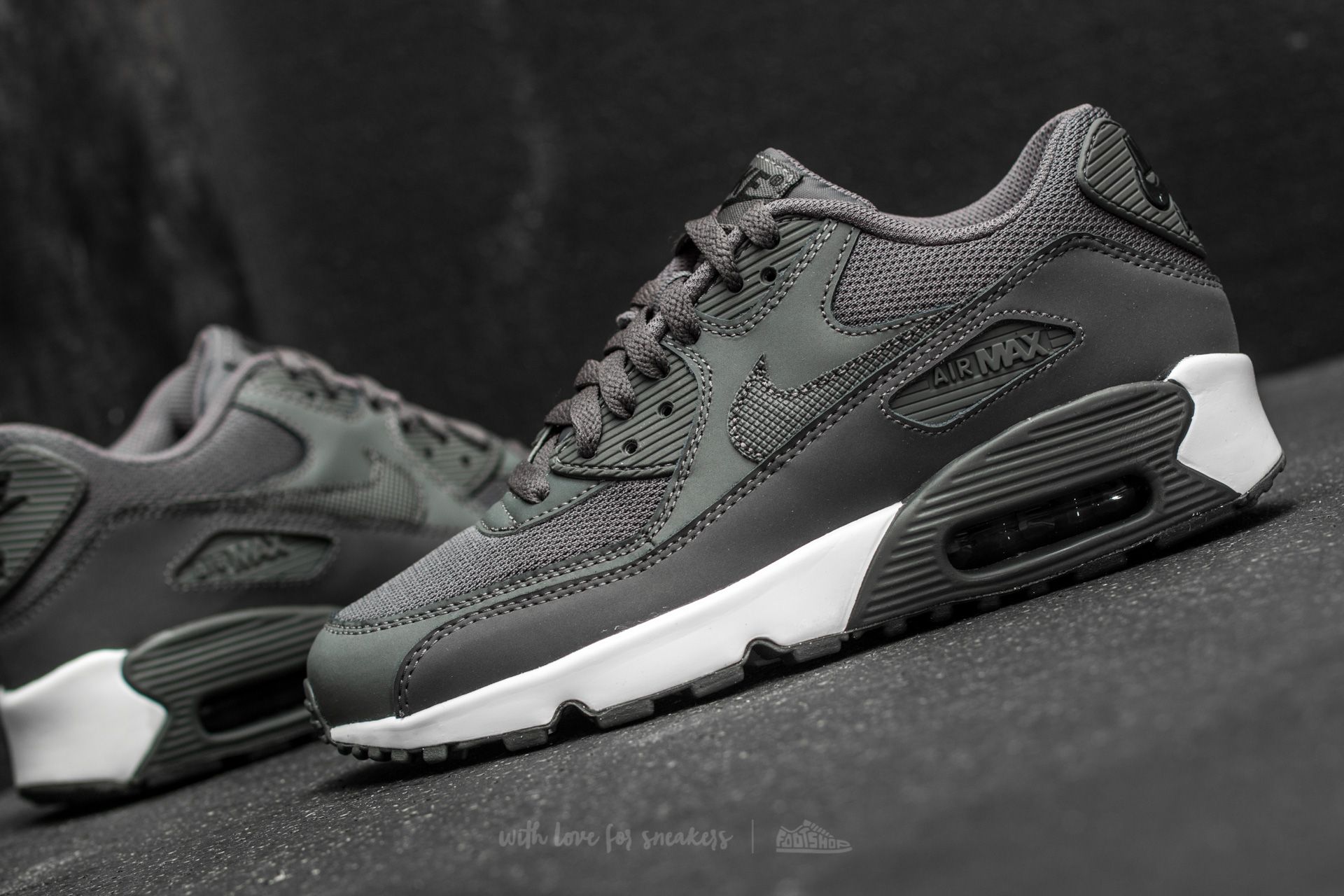 Ženski čevlji Nike Air Max 90 Mesh (GS) Dark Grey/ Dark Grey-Black