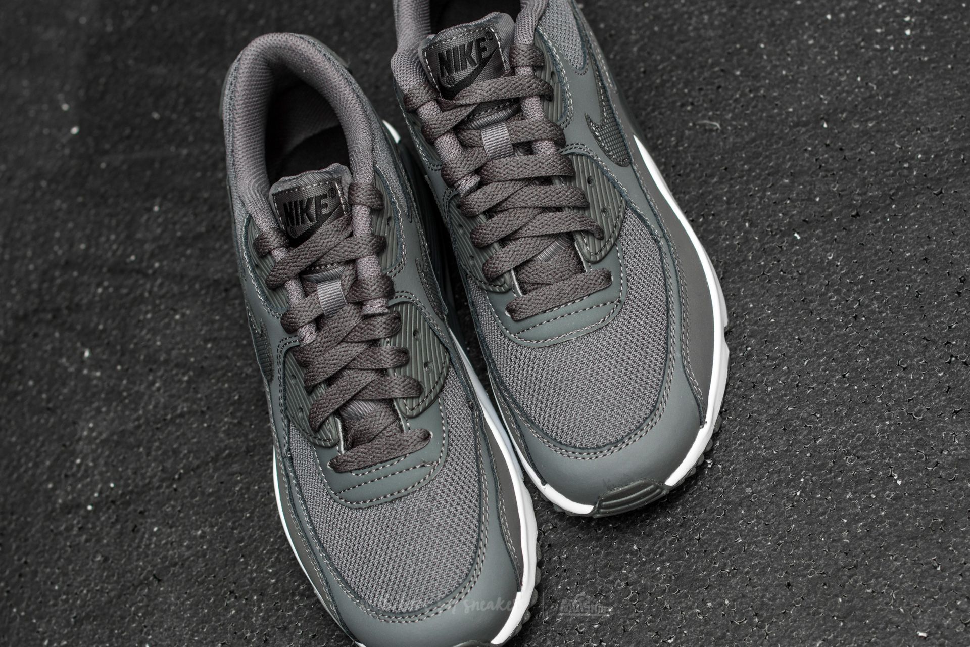 Ženski čevlji Nike Air Max 90 Mesh (GS) Dark Grey/ Dark Grey-Black