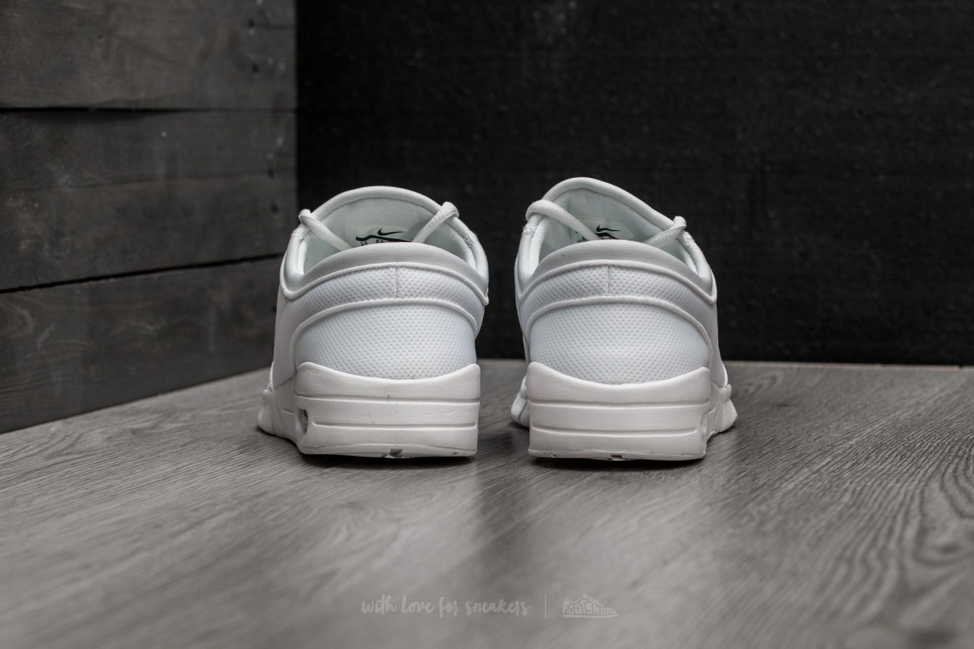 Дамски кецове и обувки Nike Stefan Janoski Max (GS) White/ White-White