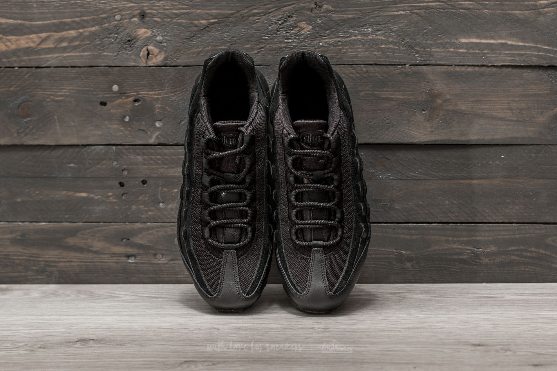 Moteriška avalynė Nike Air Max '95 (GS) Black/ Black-Black