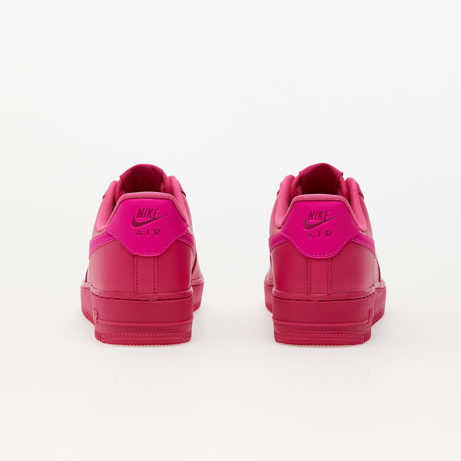 Nike air force 1 07 se premium trainers in pink deals