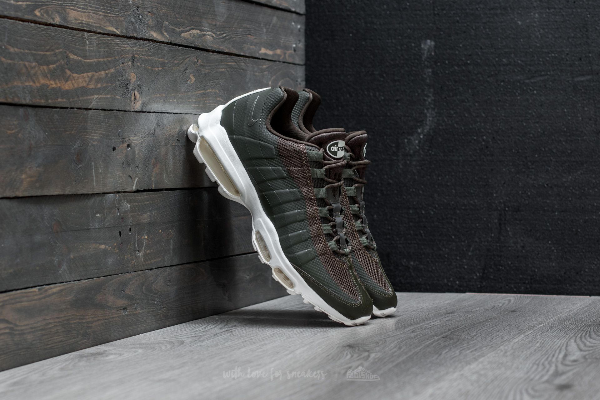 nike air max 95 essential khaki