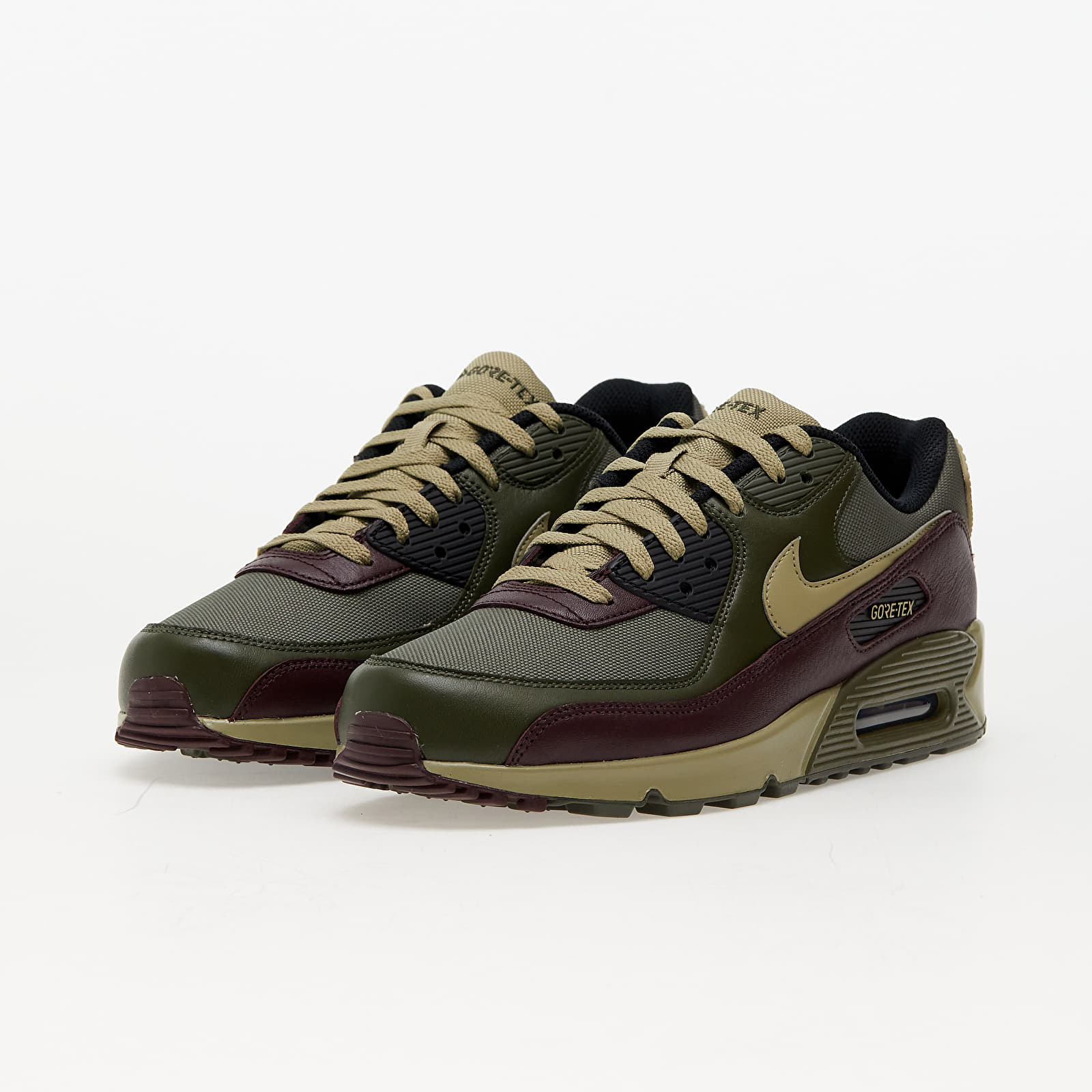Pánske tenisky a topánky Nike Air Max 90 GTX Medium Olive/ Neutral Olive-Cargo Khaki