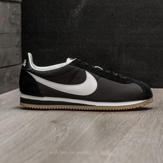 Nike classic cortez nylon on sale premium trainers in black