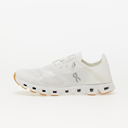 Women's ON Cloud 5 All White
