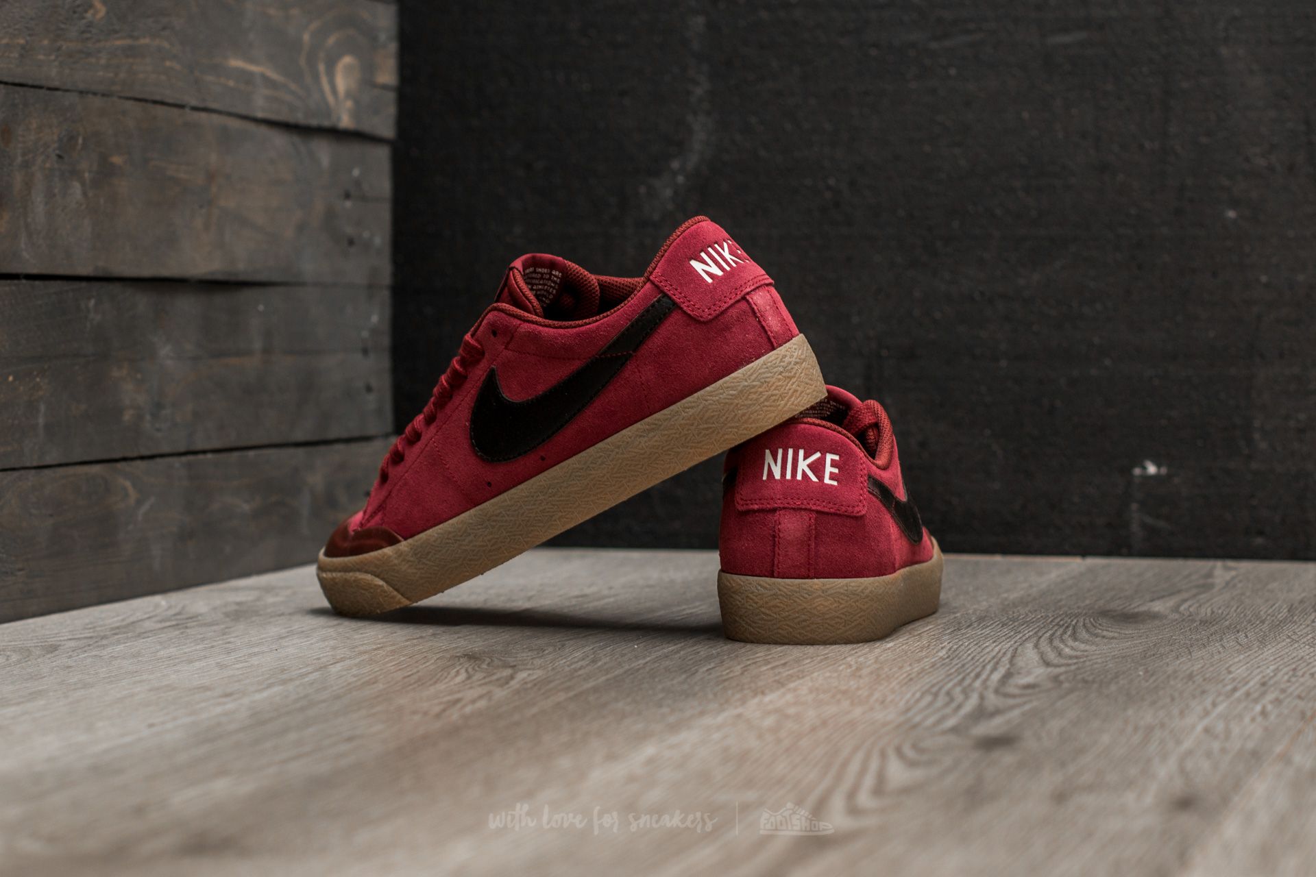 Men s shoes Nike SB Blazer Zoom Low XT Dark Team Red Black Footshop