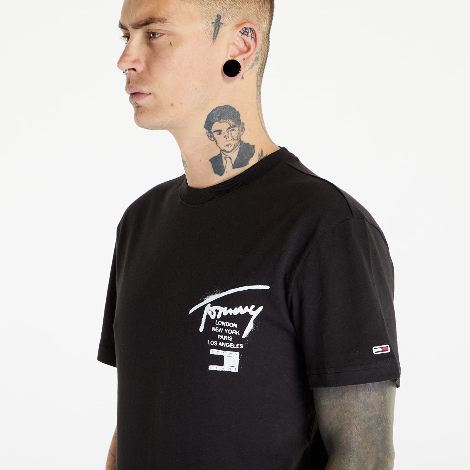Magliette Tommy Jeans Classic Spray Signa Short Sleeve Tee Black