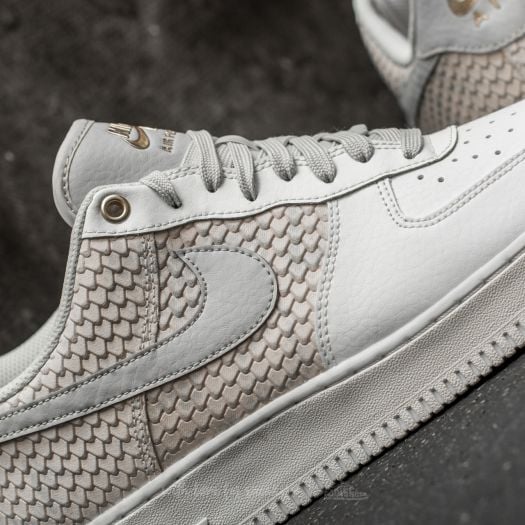 Nike air force 1 7 lv8 metallic gold online