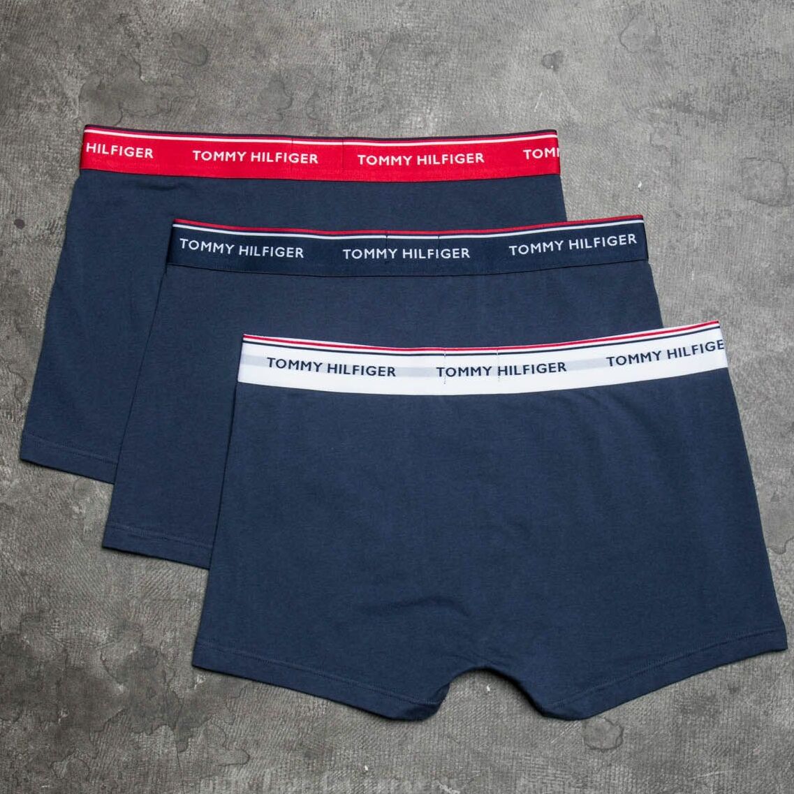 Tommy Hilfiger 3 Pack Trunks Multi/ Peacoat - 1 | YEO