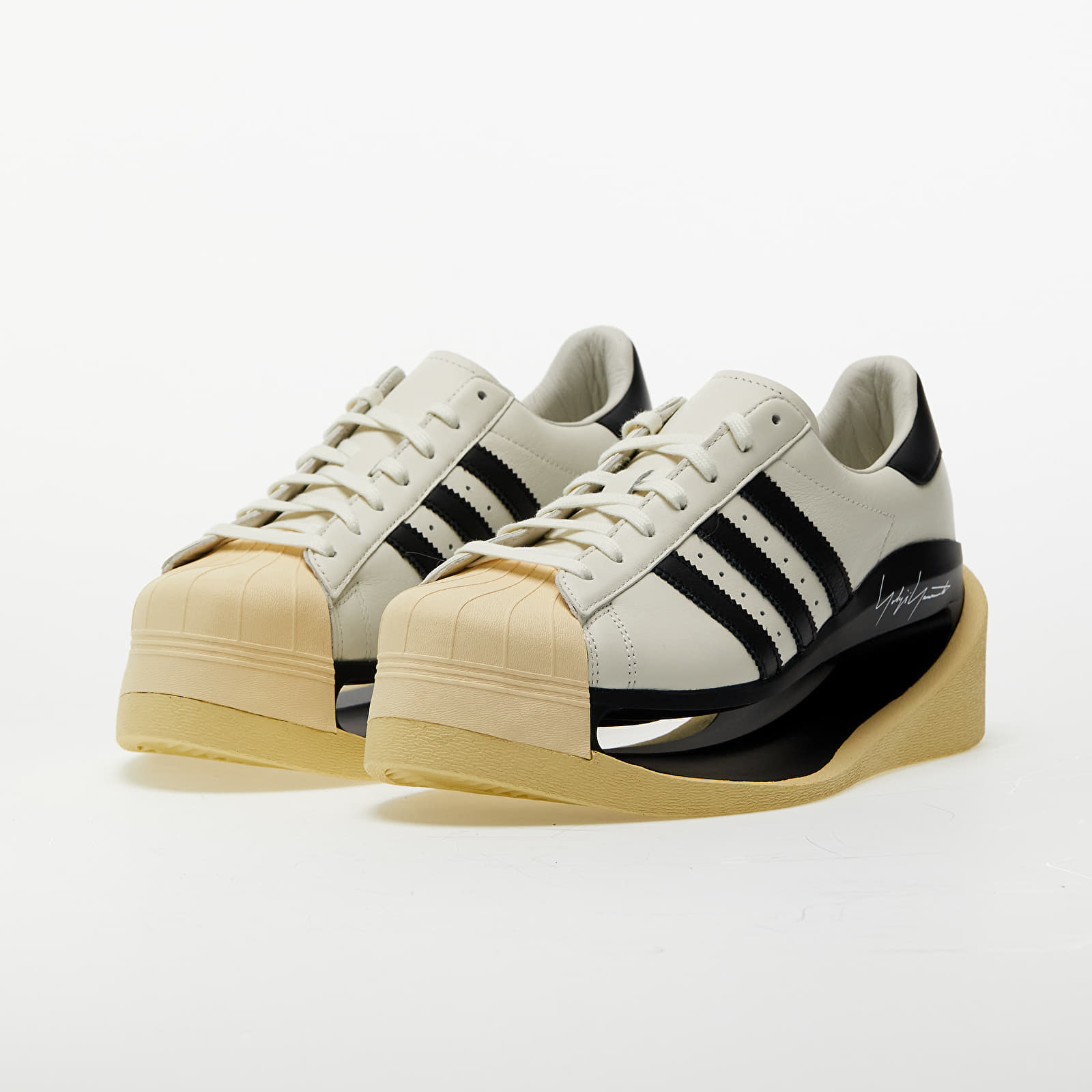 Scarpe uomo Y 3 Gendo Superstar Off White Black Easy Yellow Footshop