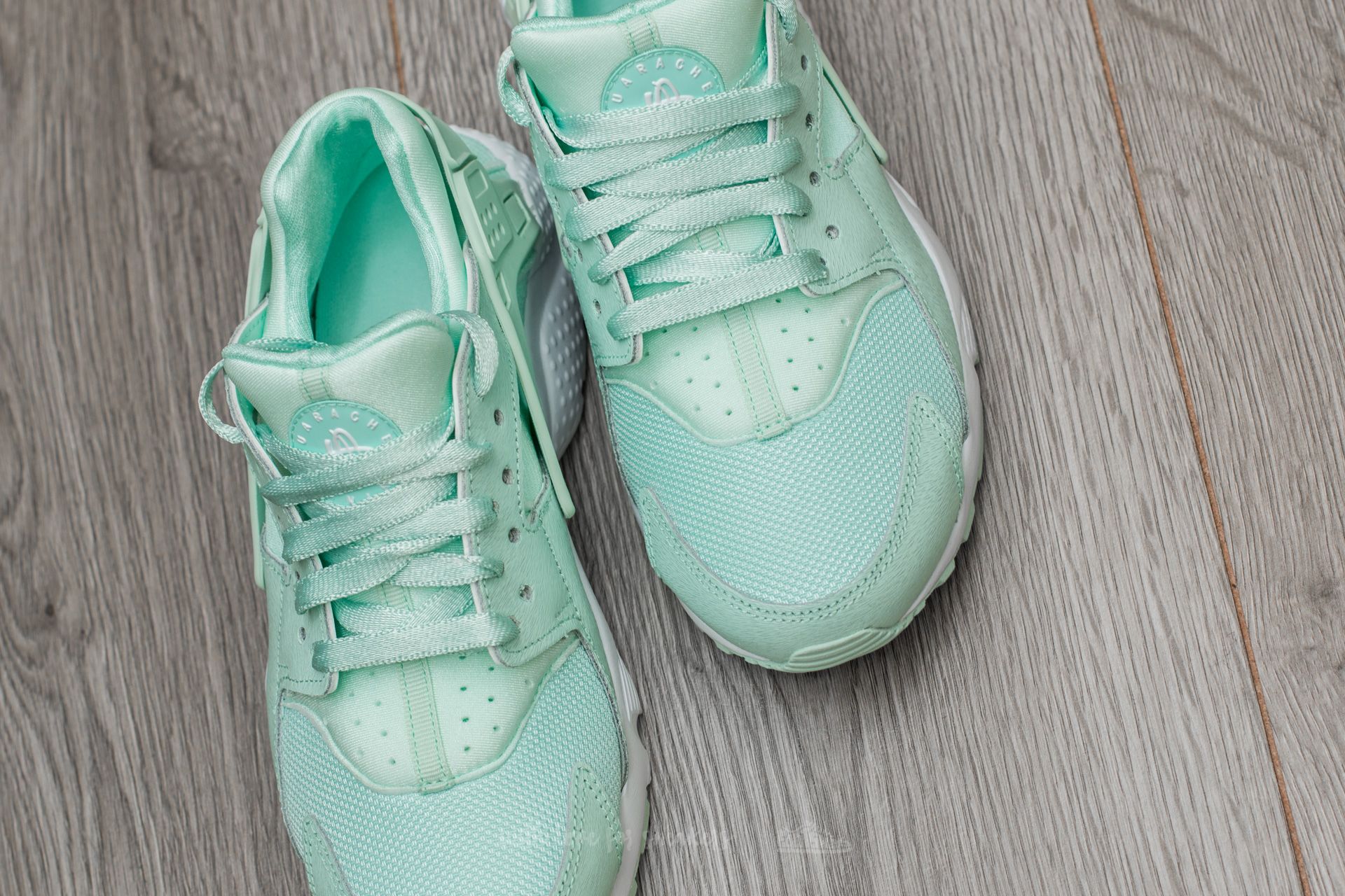 Women's shoes Nike Huarache Run SE (GS) Igloo/ Igloo-White