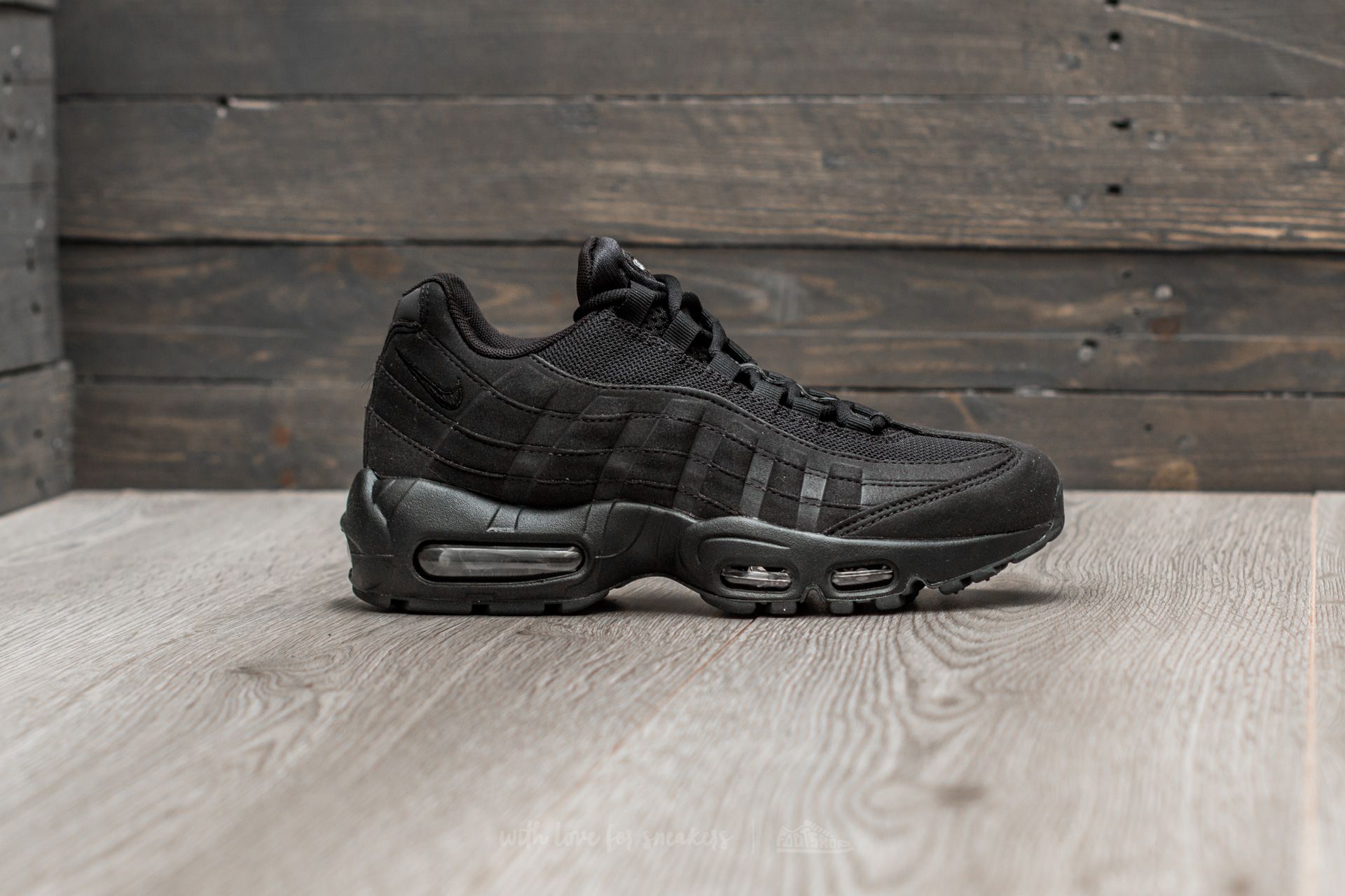 Naisten kengät Nike Wmns Air Max 95 Black/ Black-Wolf Grey