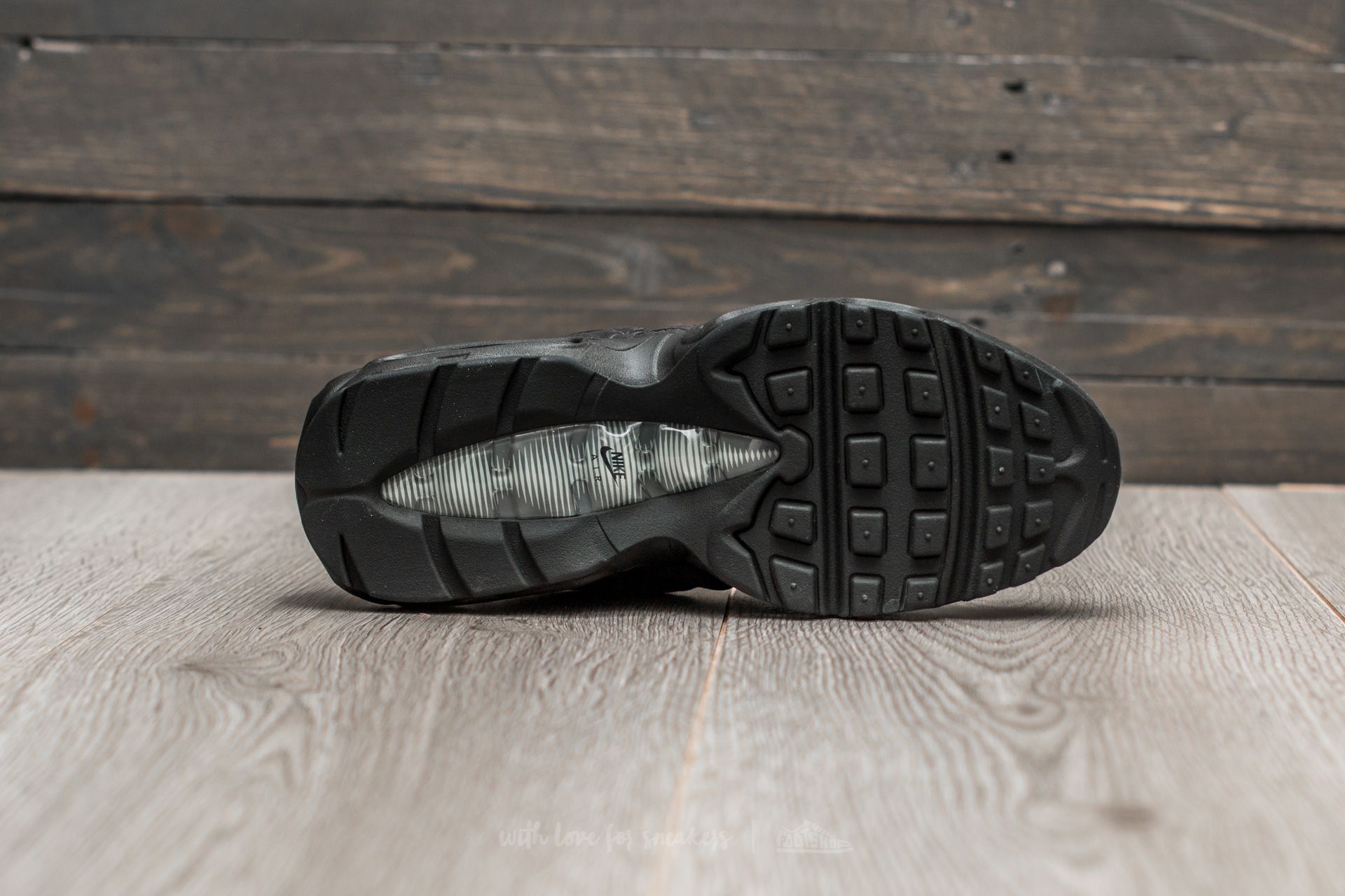 Naisten kengät Nike Wmns Air Max 95 Black/ Black-Wolf Grey