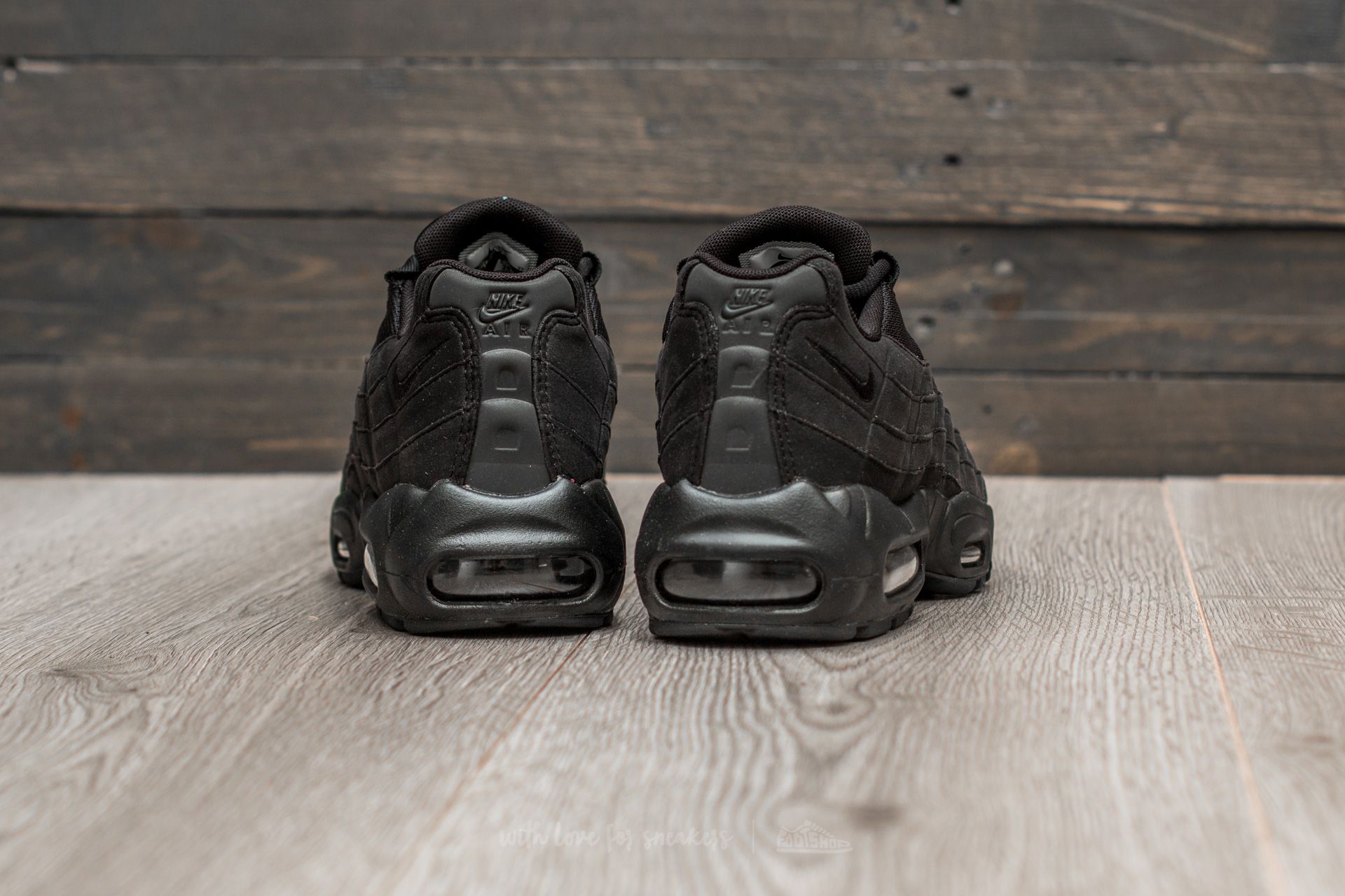 Naisten kengät Nike Wmns Air Max 95 Black/ Black-Wolf Grey