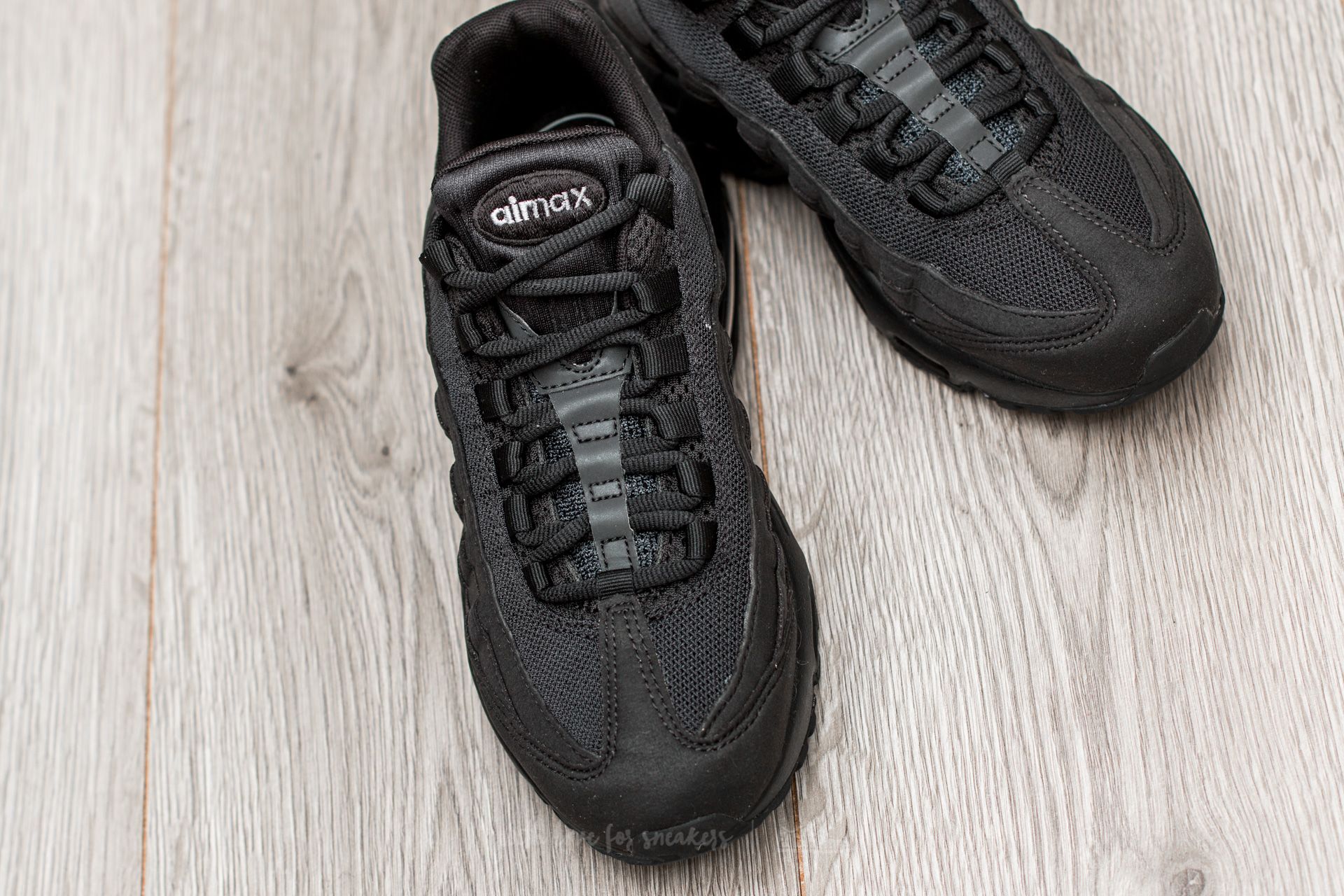 Naisten kengät Nike Wmns Air Max 95 Black/ Black-Wolf Grey