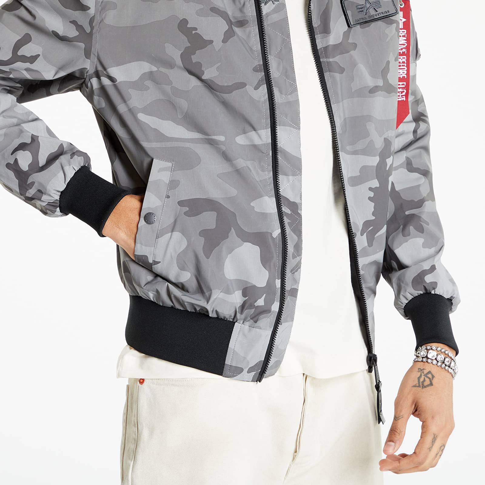 Jacken Alpha Industries MA-1 LW Hoode Refl. Camo Grey
