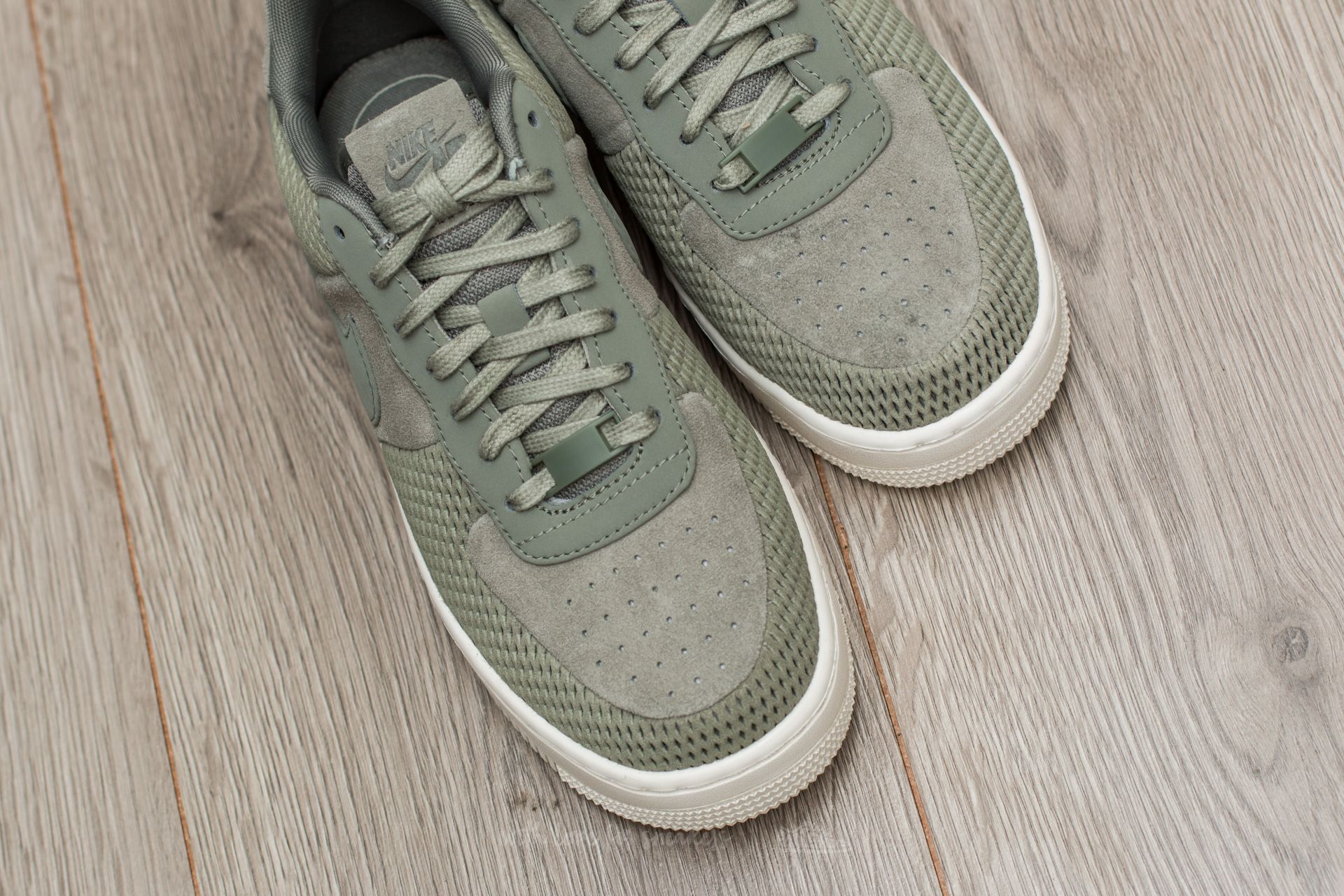 Naisten kengät Nike Wmns Air Force 1 Upstep Premium Dark Stucoo/ Dark Stucco-Ivory