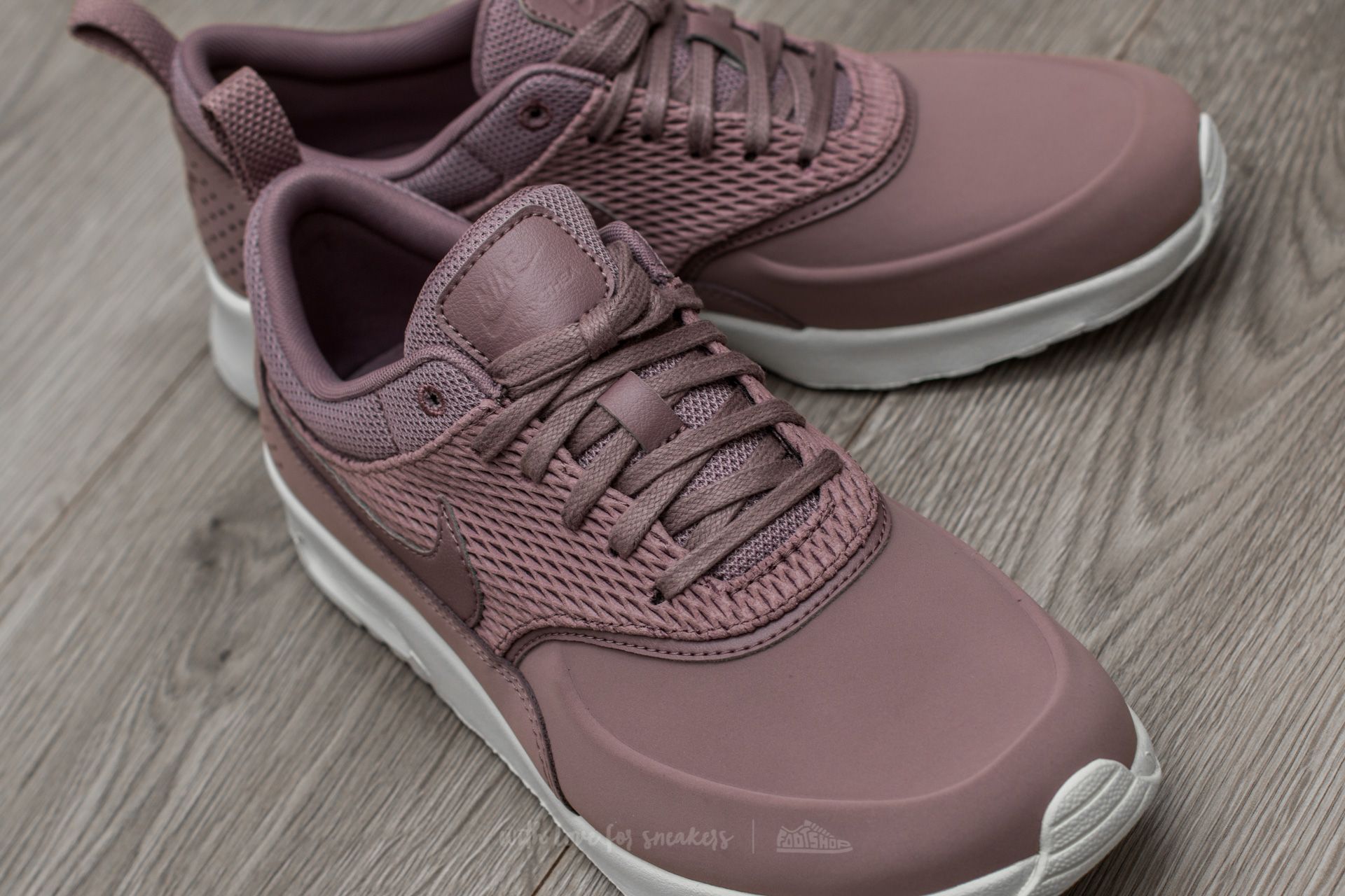 Nike air max thea taupe clearance grey
