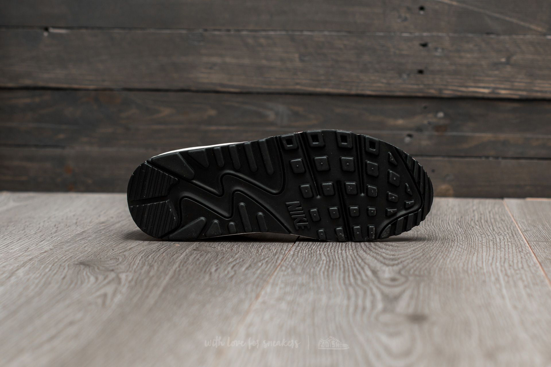 Moteriška avalynė Nike Wmns Air Max 90 Premium Black/ Black-Sail-Dark Grey