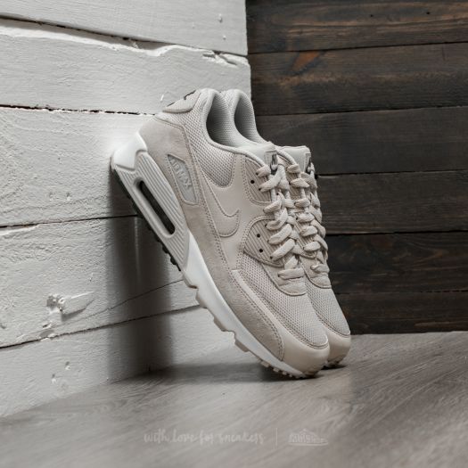 Nike Air Max 90 Essential