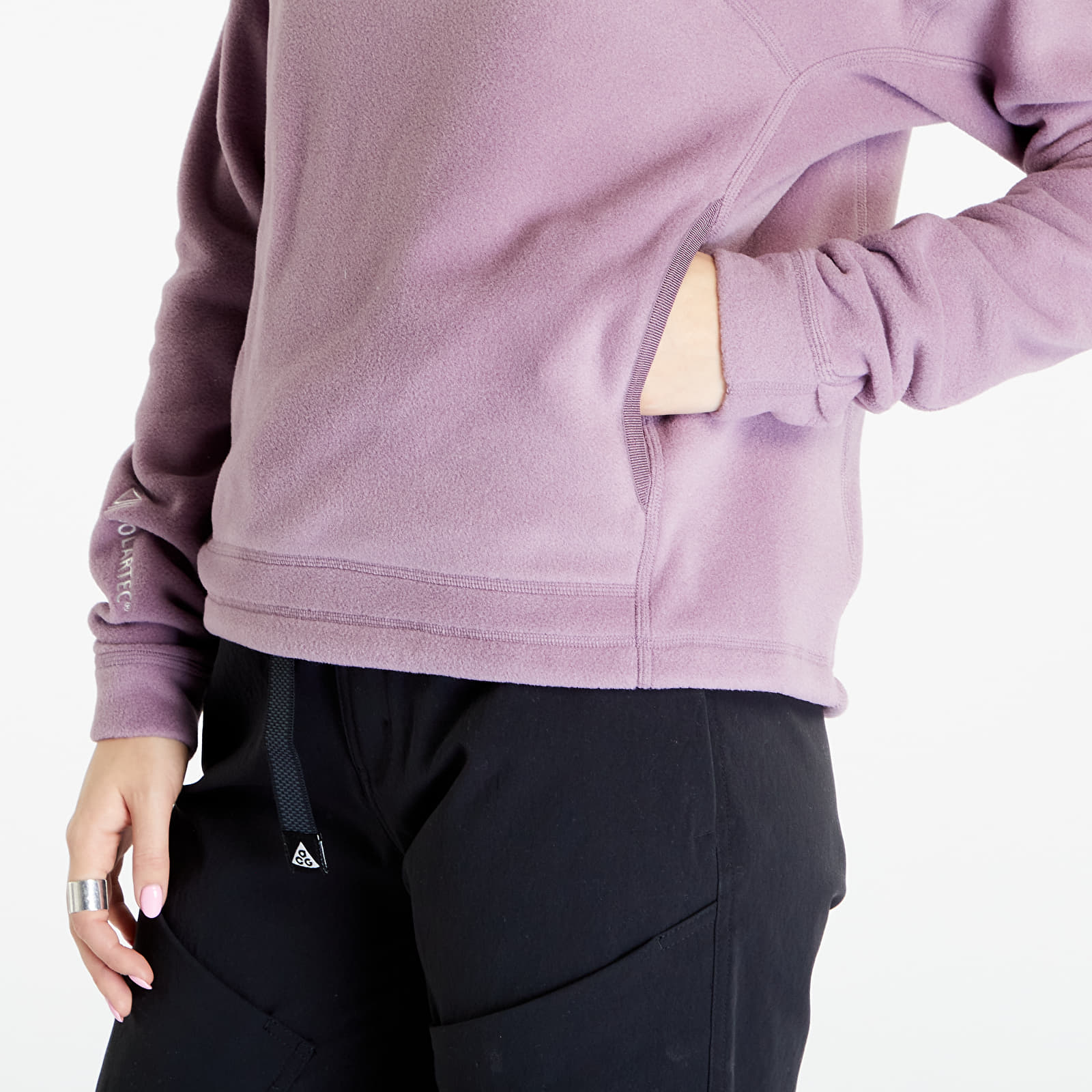 Hupparit ja collegepaidat Nike ACG "Wolf Tree" Top Violet Dust/ Summit White