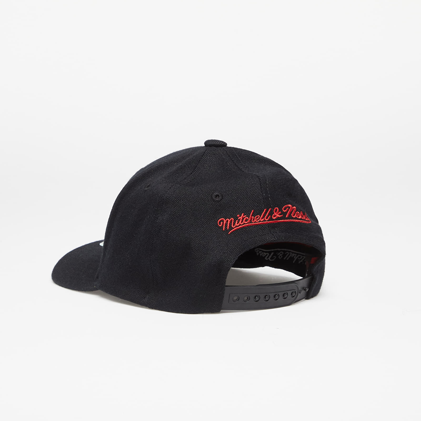 Caps Mitchell & Ness NBA Retrodome Classic Red Chicago Bulls Black