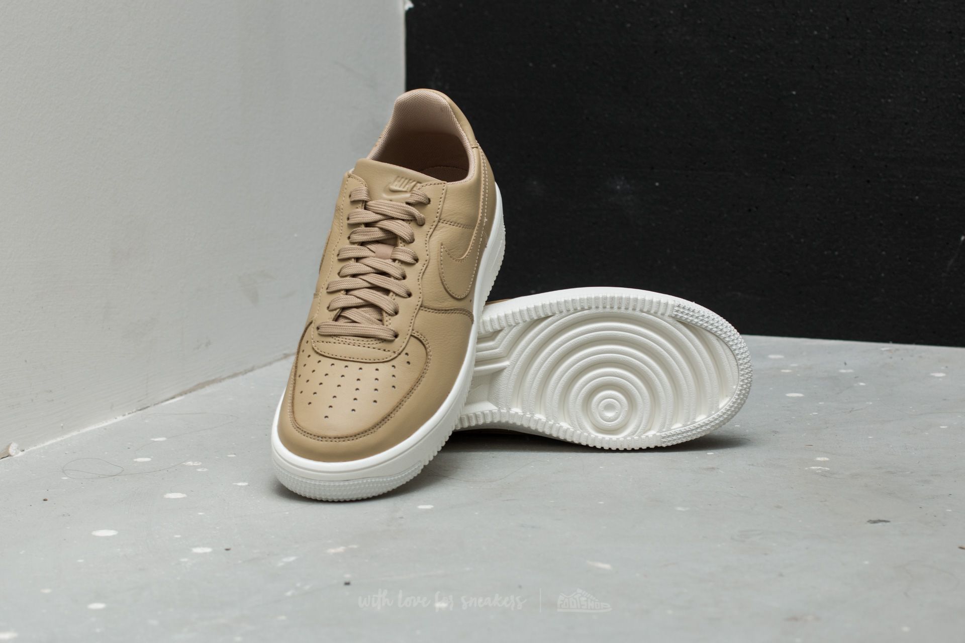 Nike 845052 new arrivals