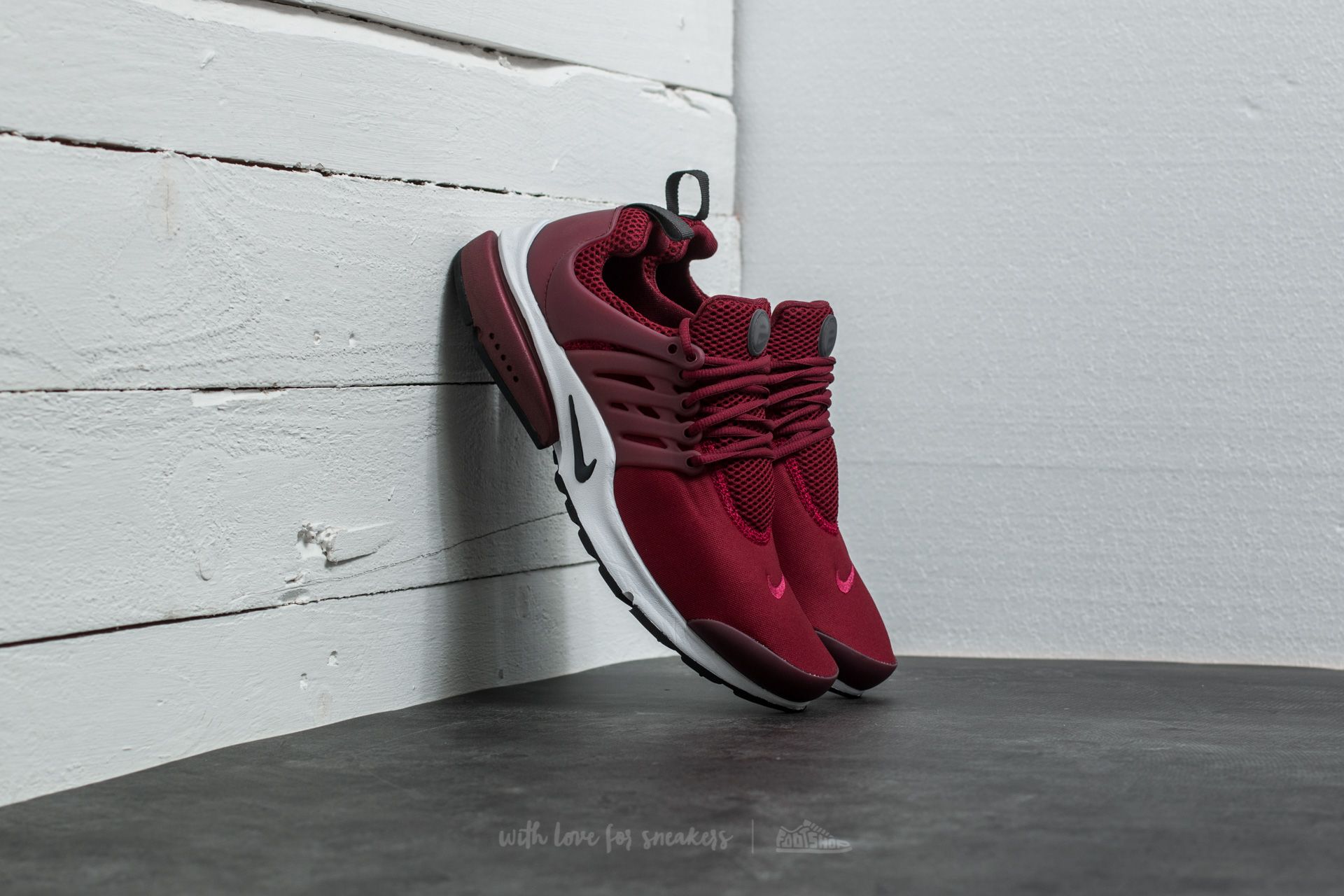 Nike Air Presto Essential