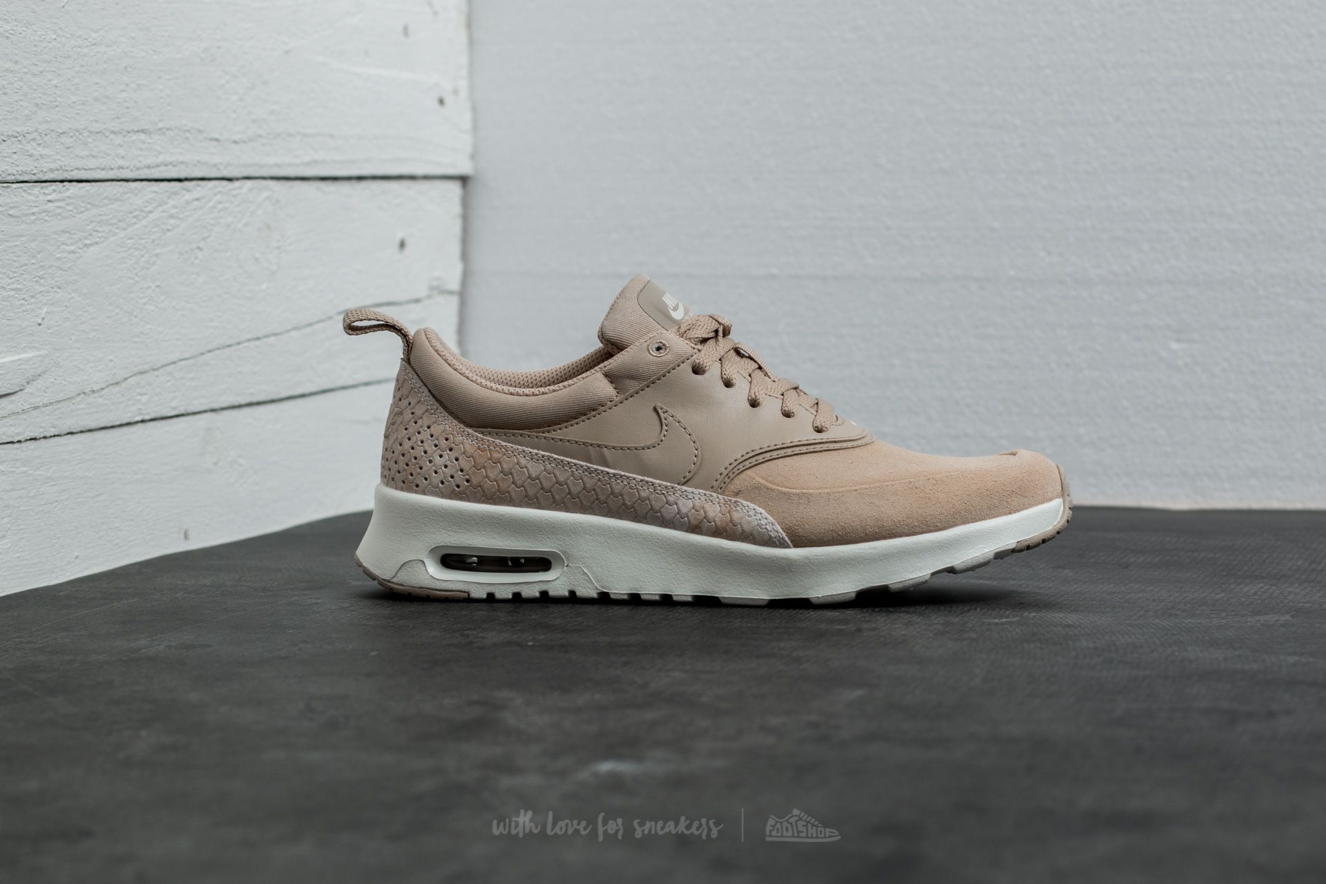 Frauen Nike Wmns Air Max Thea Premium Linen Linen Sail Footshop