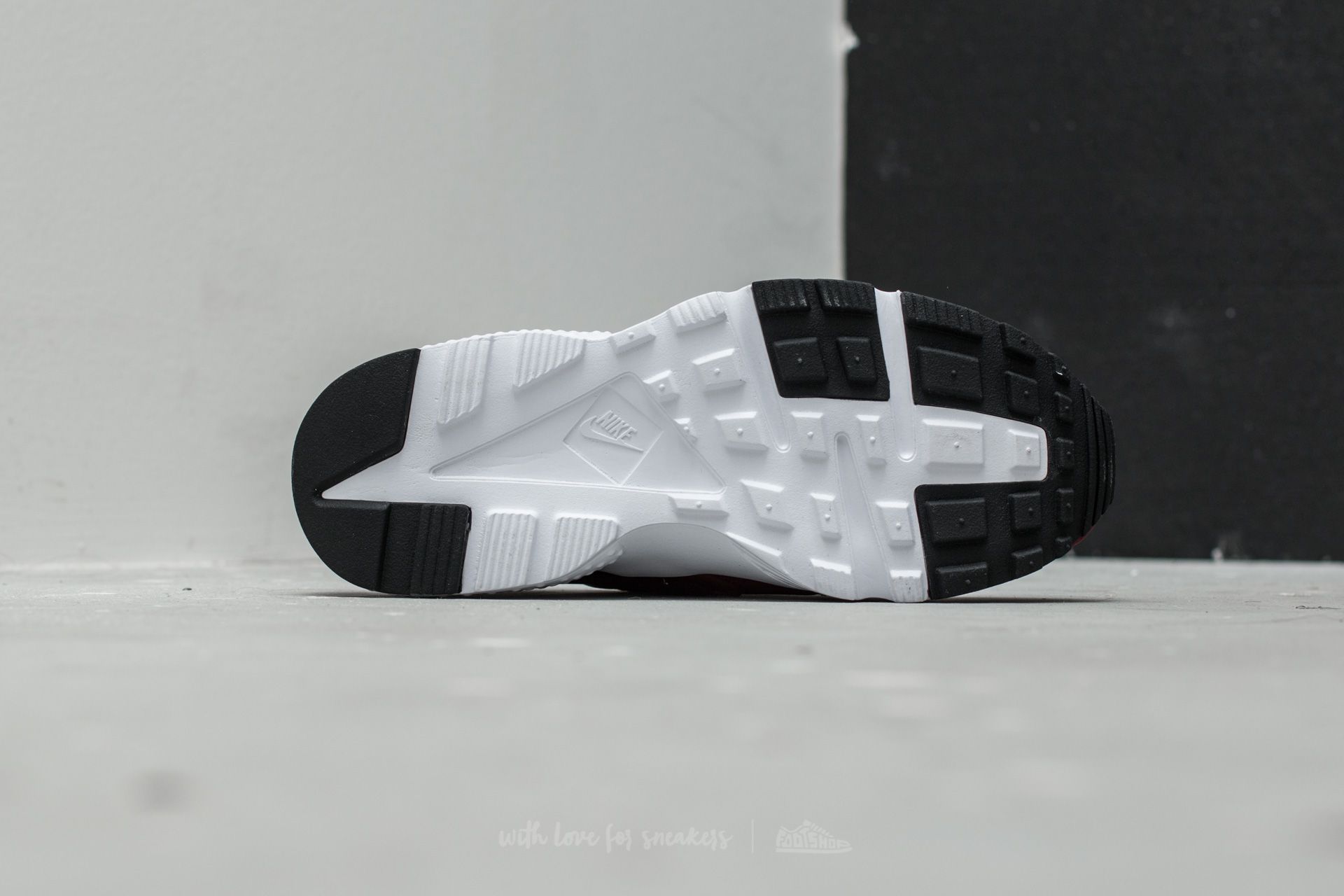 Women's shoes Nike Huarache Run (GS) Team Red/ Team Red-White-Black