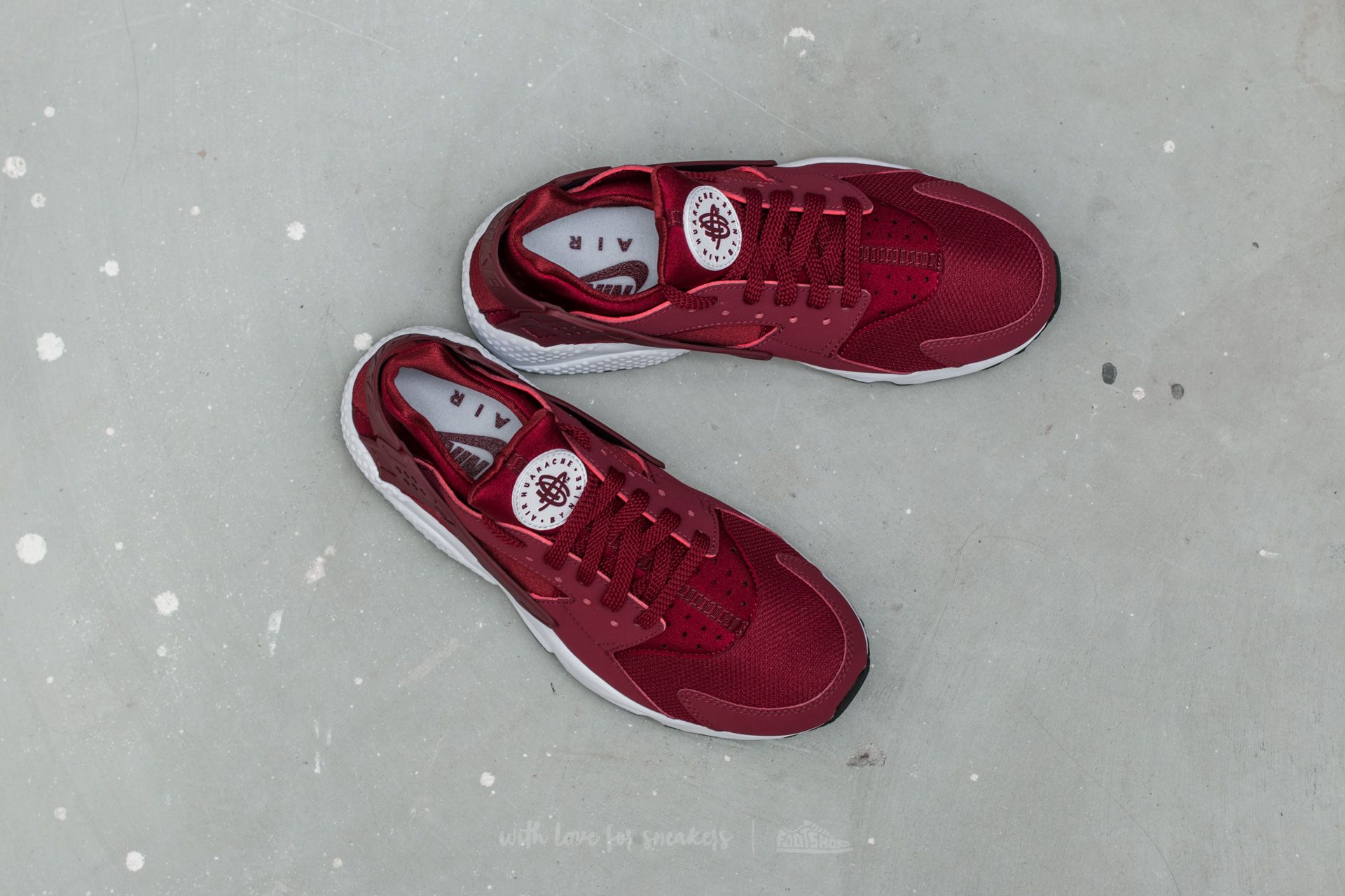 Air huarache team discount red